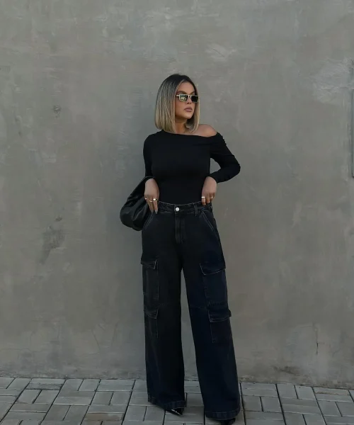 black pants outfit-Vintage Twist